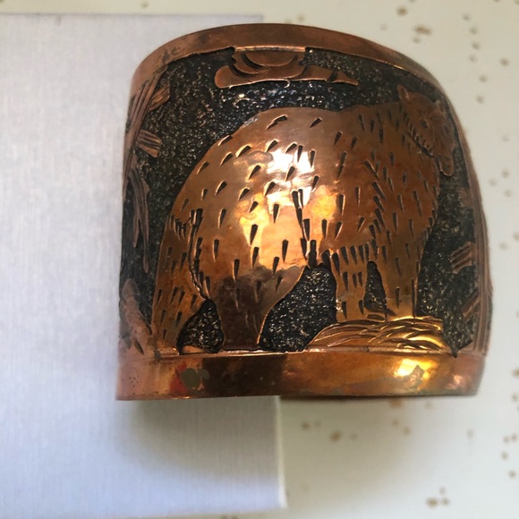 Navajo Brass Bear bracelet. - Picture 6 of 9